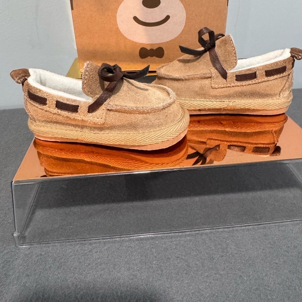 BearPaw Kids Tan Suede Slippers with Bow - Picture 3 of 7
